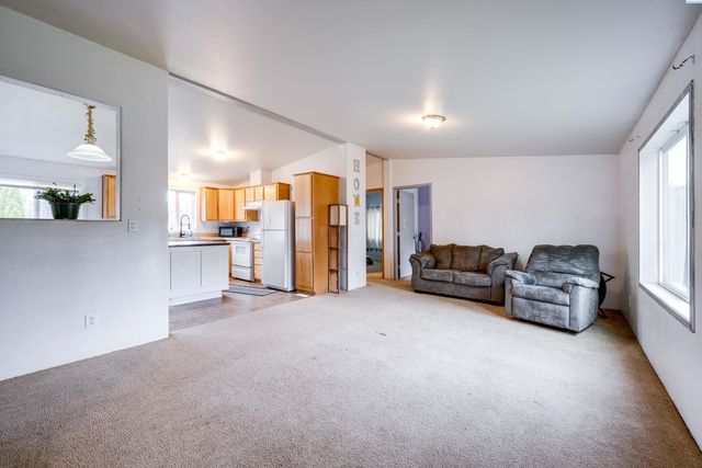 107 N B St, Albion, WA 99102