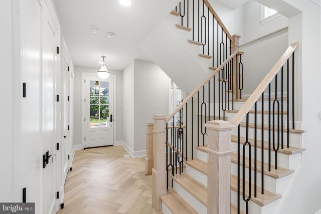 108 AVONDALE AVE, Haddonfield, NJ 08033