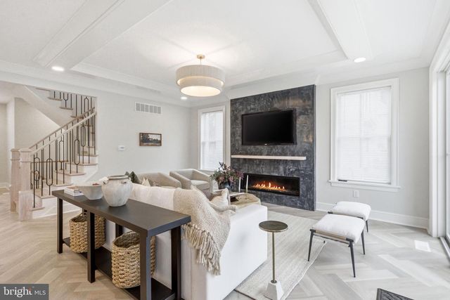 108 AVONDALE AVE, Haddonfield, NJ 08033