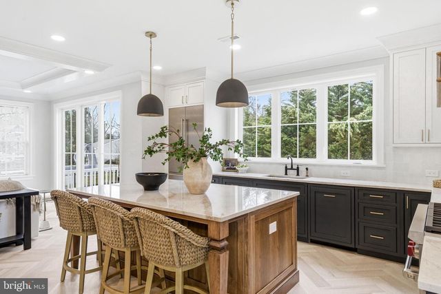 108 AVONDALE AVE, Haddonfield, NJ 08033