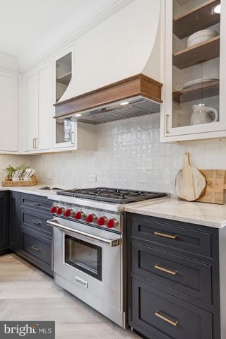 108 AVONDALE AVE, Haddonfield, NJ 08033