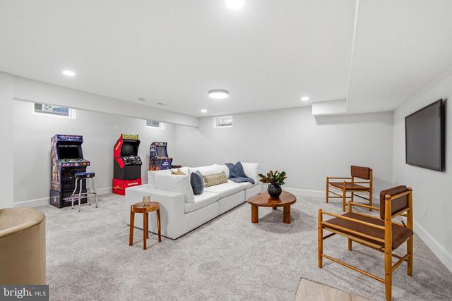 108 AVONDALE AVE, Haddonfield, NJ 08033