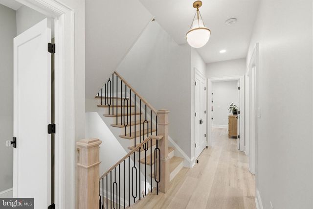 108 AVONDALE AVE, Haddonfield, NJ 08033