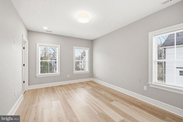 108 AVONDALE AVE, Haddonfield, NJ 08033