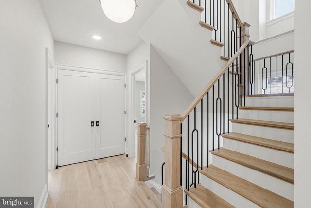 108 AVONDALE AVE, Haddonfield, NJ 08033