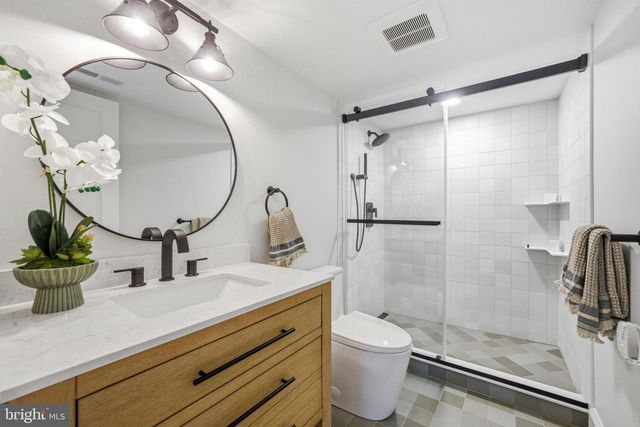 108 AVONDALE AVE, Haddonfield, NJ 08033