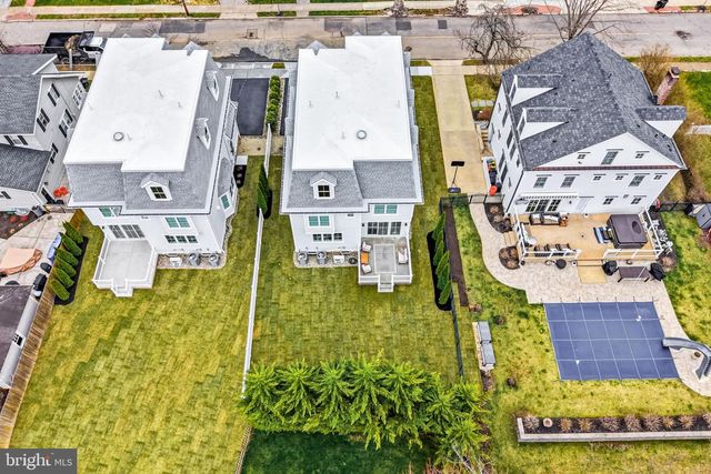 108 AVONDALE AVE, Haddonfield, NJ 08033