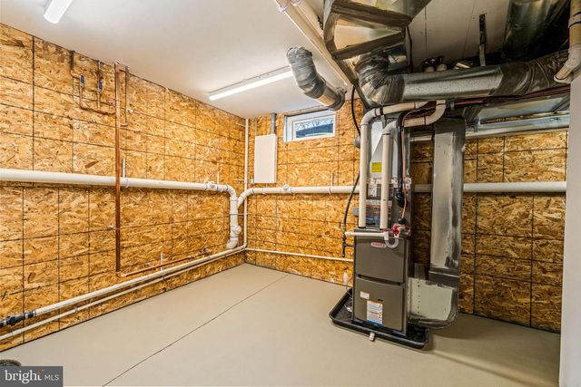 108 AVONDALE AVE, Haddonfield, NJ 08033