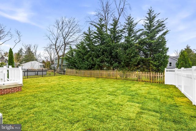 108 AVONDALE AVE, Haddonfield, NJ 08033