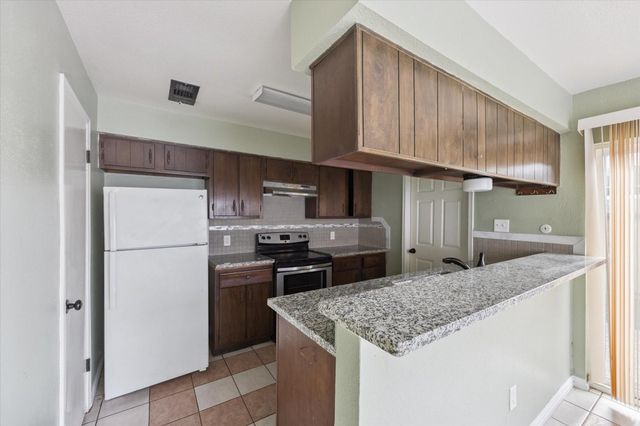 9200 W Bellfort Street 76, Houston, TX 77031