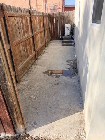 2815 West 60th Street, Los Angeles, CA 90043