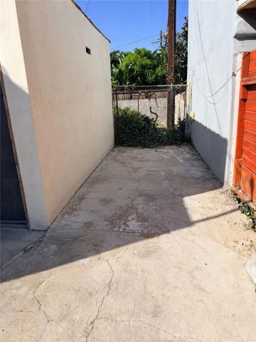 2815 West 60th Street, Los Angeles, CA 90043