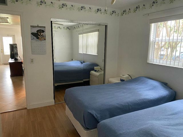 313 Chatham P, West Palm Beach, FL 33417