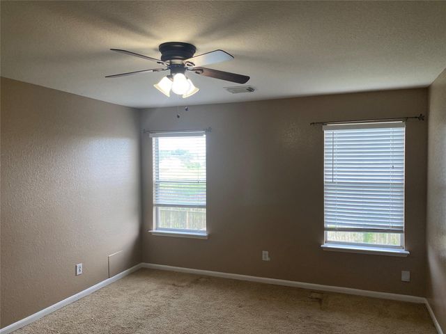 2630 Skyview Shadows Court, Houston, TX 77047