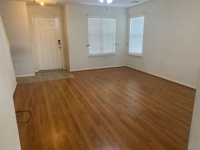 2630 Skyview Shadows Court, Houston, TX 77047