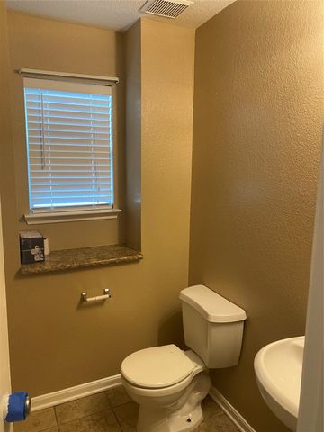 2630 Skyview Shadows Court, Houston, TX 77047