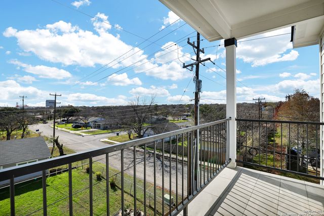 614 Errol St Unit 101, San Antonio, TX 78216