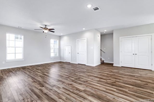 614 Errol St Unit 101, San Antonio, TX 78216