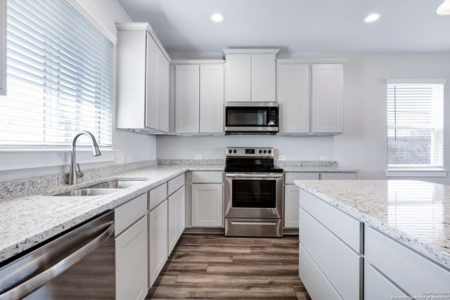 614 Errol St Unit 101, San Antonio, TX 78216