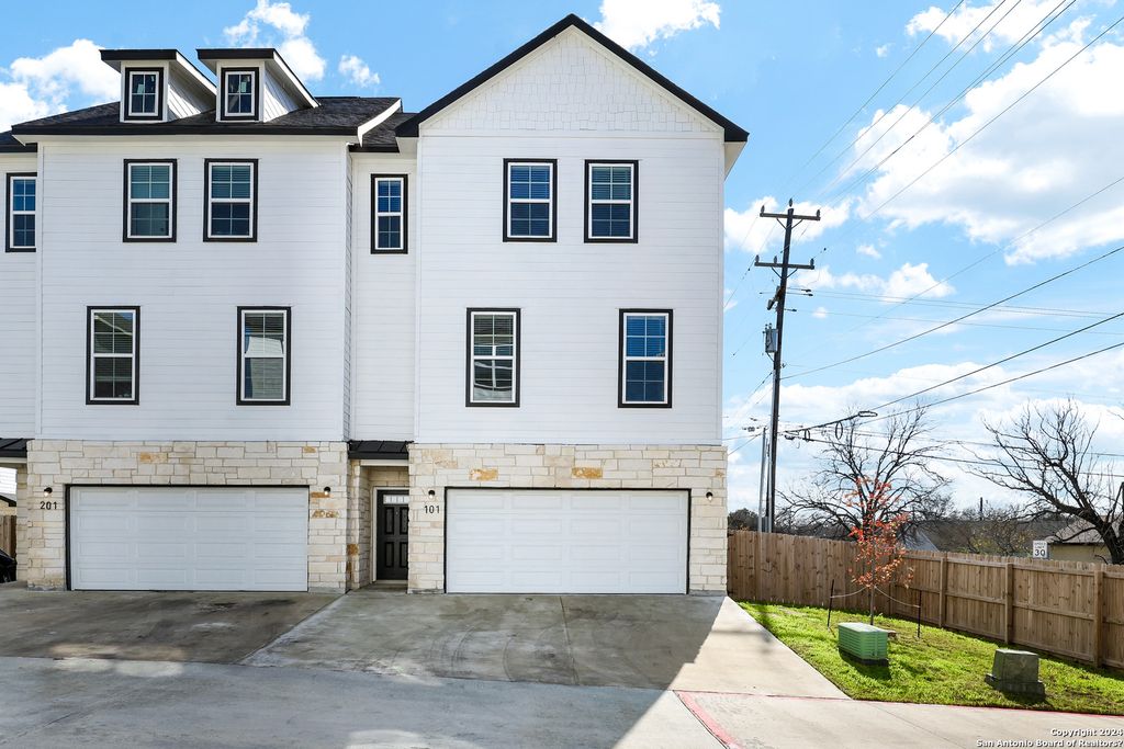 614 Errol St Unit 101, San Antonio, TX 78216