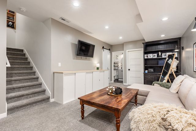 6801 W SKIP ROCK RD, South Jordan, UT 84009