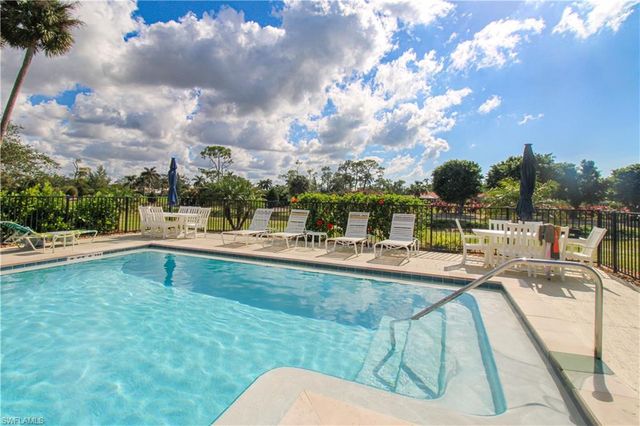 5635 Rattlesnake Hammock RD # 102D, Naples, FL 34113