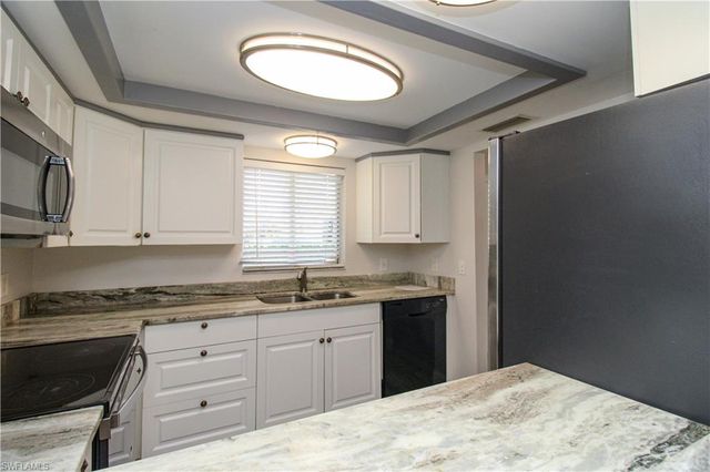 5635 Rattlesnake Hammock RD # 102D, Naples, FL 34113