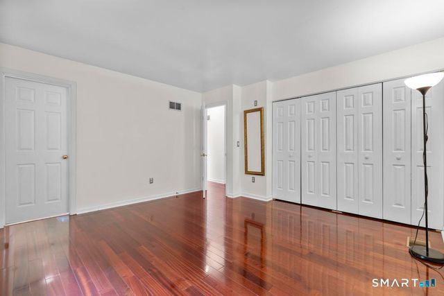 315 Kenwood Avenue, Hamden, CT 06518