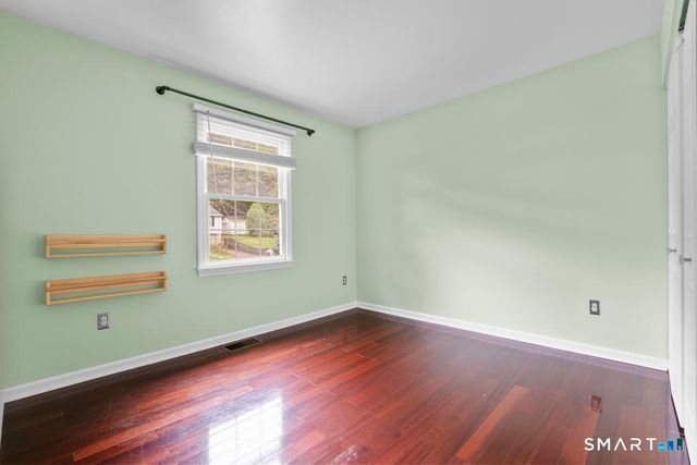 315 Kenwood Avenue, Hamden, CT 06518