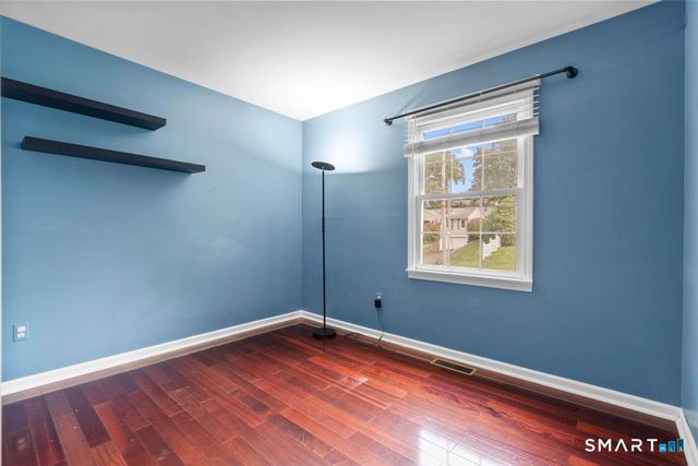 315 Kenwood Avenue, Hamden, CT 06518