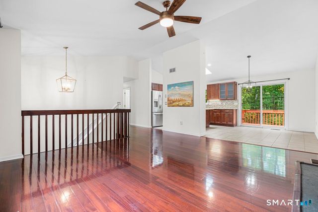 315 Kenwood Avenue, Hamden, CT 06518