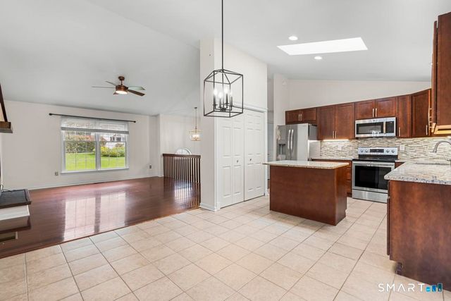 315 Kenwood Avenue, Hamden, CT 06518