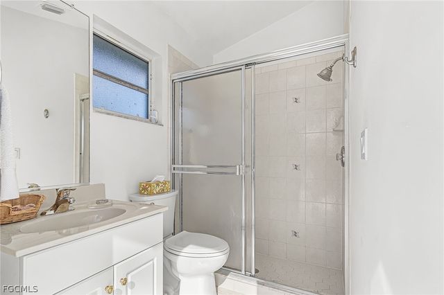 228 SE 31ST TER, Cape Coral, FL 33904