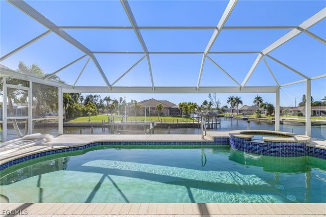 228 SE 31ST TER, Cape Coral, FL 33904