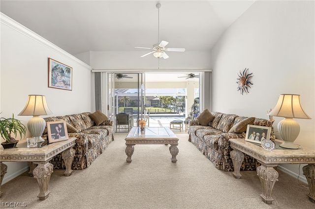 228 SE 31ST TER, Cape Coral, FL 33904