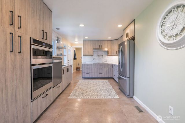 23426 148th Avenue SE, Kent, WA 98042
