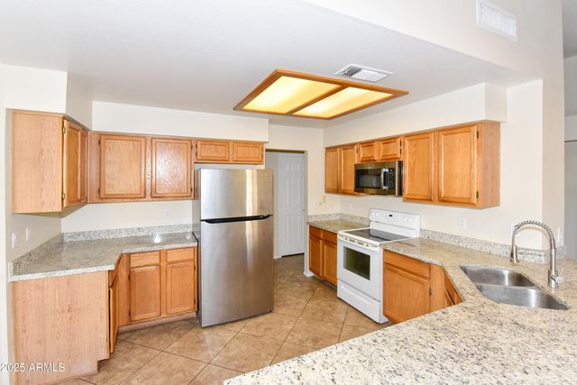 1360 N BRENTWOOD Place, Chandler, AZ 85224