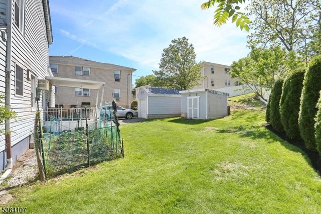 328 Hoover Ave, Bloomfield Twp., NJ 07003