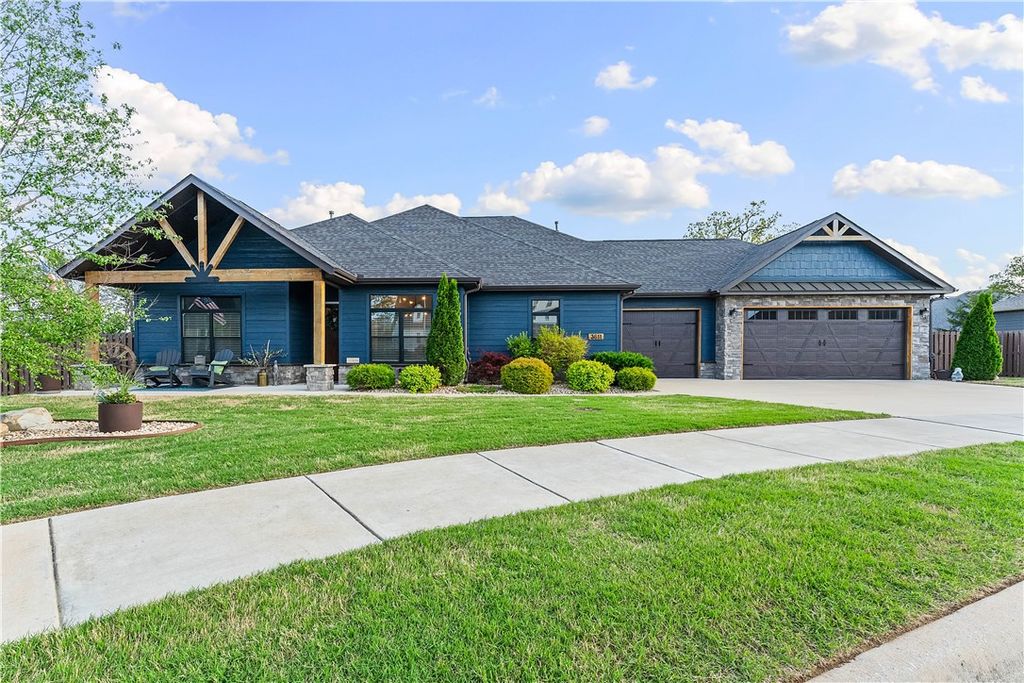 3611 Bitterroot Cove, Bentonville, AR 72712