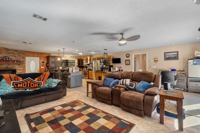 86 Haddox Rd., Columbia, MS 39429