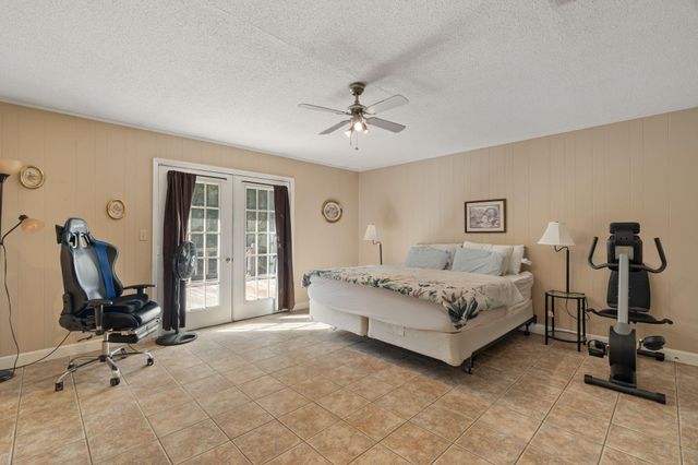 86 Haddox Rd., Columbia, MS 39429