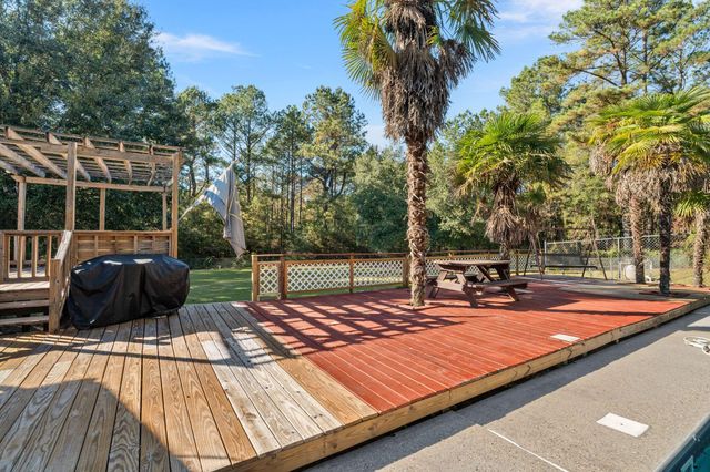 86 Haddox Rd., Columbia, MS 39429