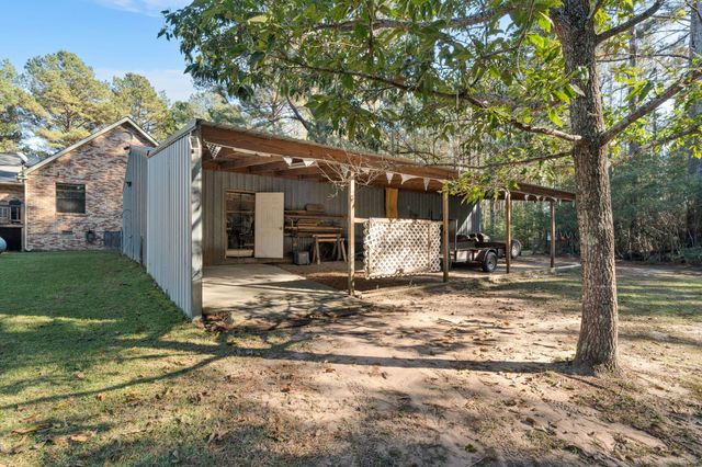 86 Haddox Rd., Columbia, MS 39429