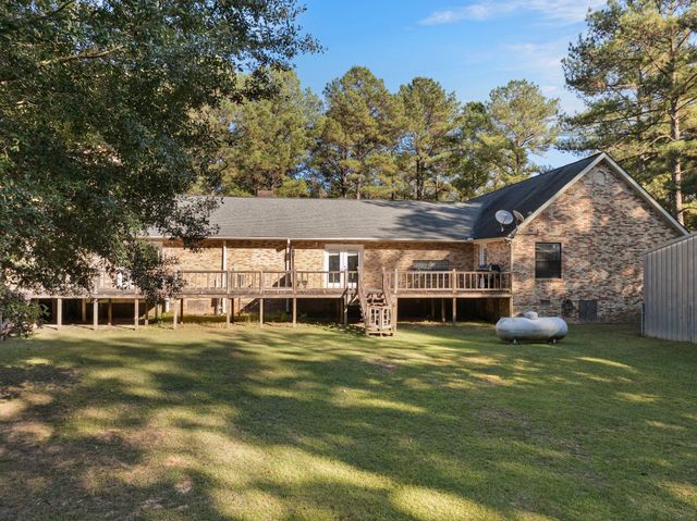 86 Haddox Rd., Columbia, MS 39429
