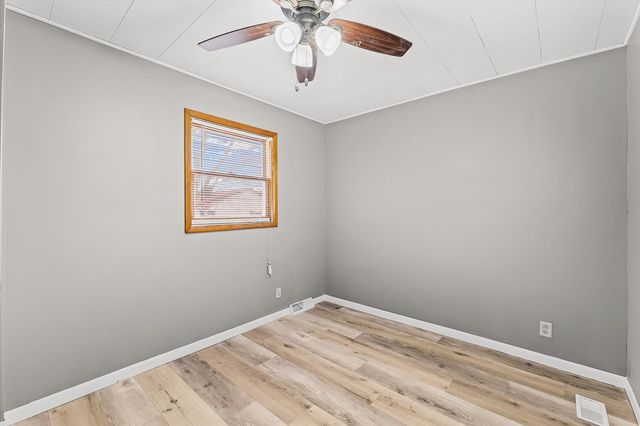 242 E Pine Street, Paxton, IL 60957