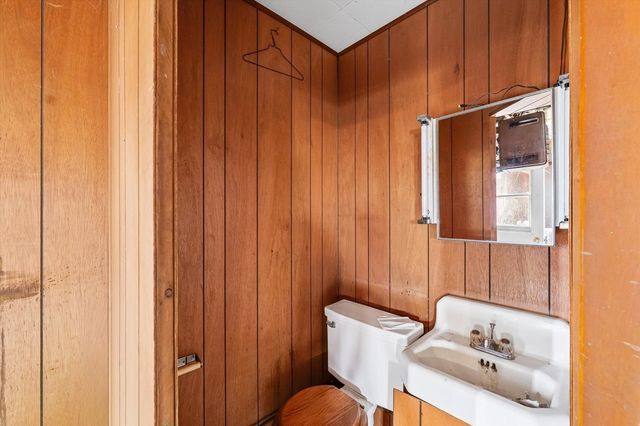 242 E Pine Street, Paxton, IL 60957