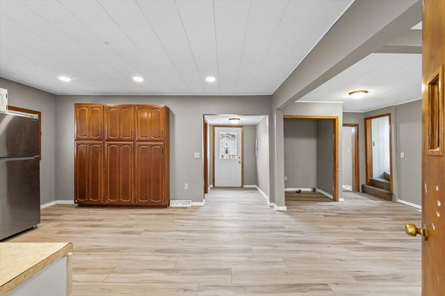 242 E Pine Street, Paxton, IL 60957