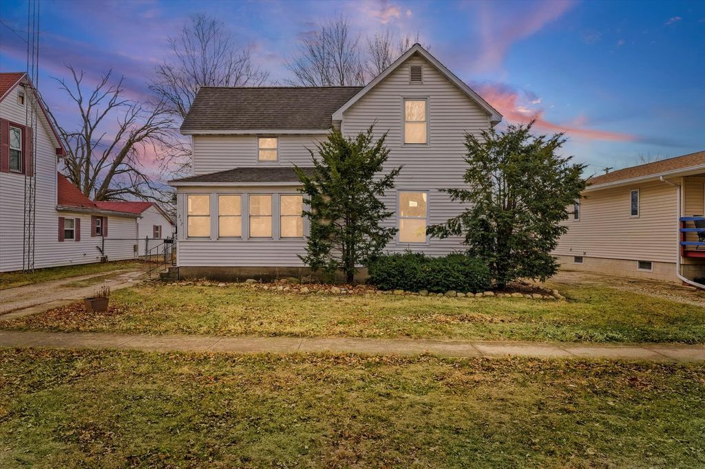 242 E Pine Street, Paxton, IL 60957