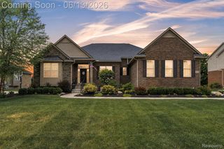 23719 Stoneleigh Drive, Lyon Charter Township, MI 48178