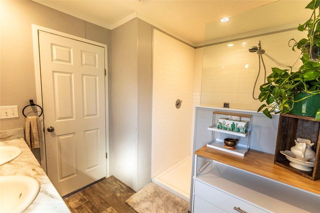 2752 Remmert Road, Bellville, TX 77418